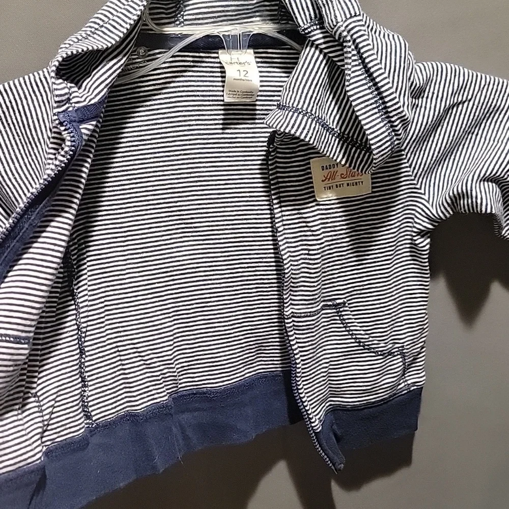 (J7) Carters, boys 12mth pull over jacket